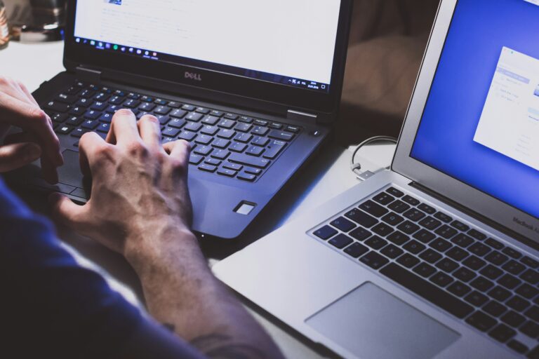 Choosing a VPN Know These 8 Best Privacy-Saving Essentials