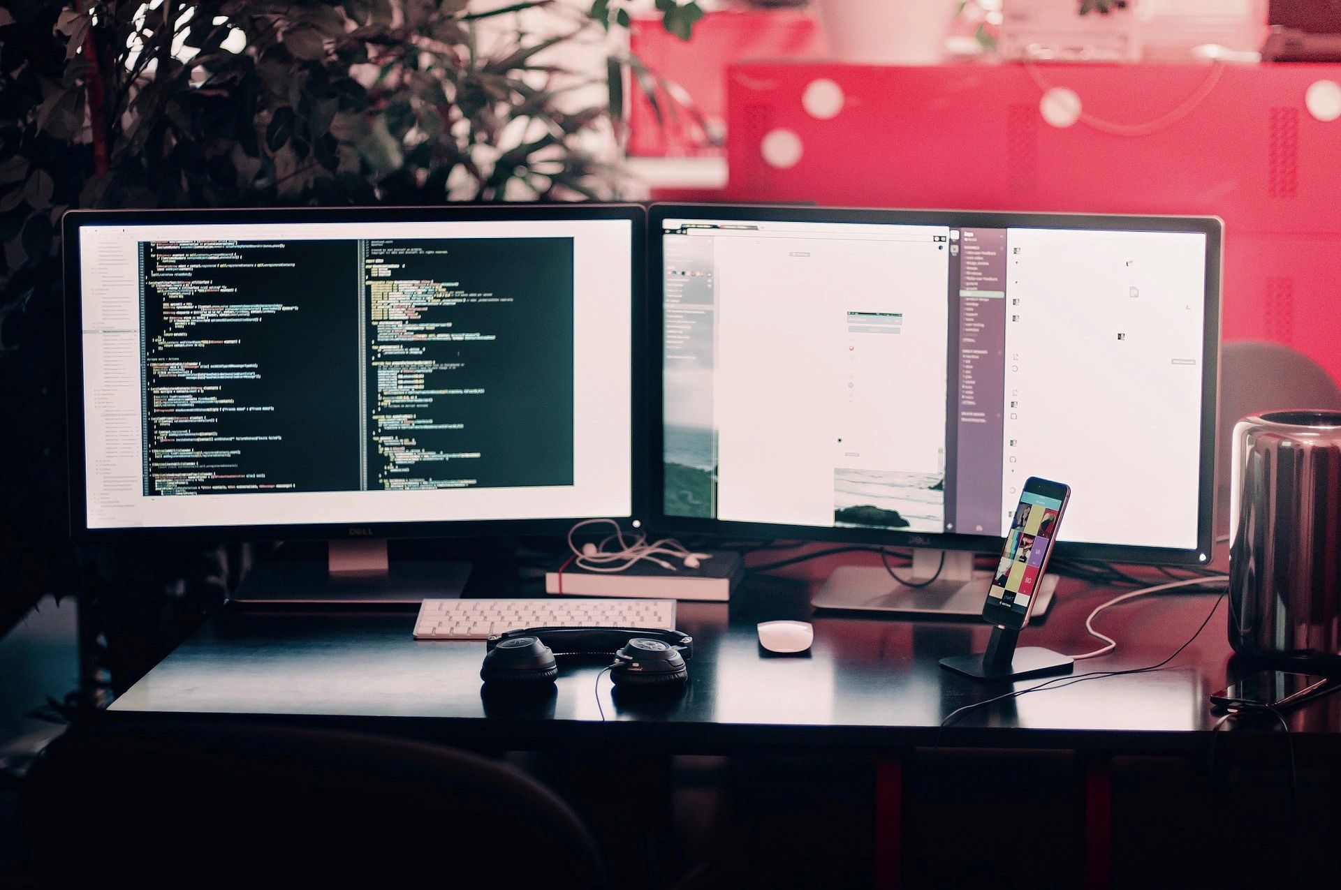 5 Direct Benefits of Hiring Software Development Outsourcing Companies 2 scale up and down resources